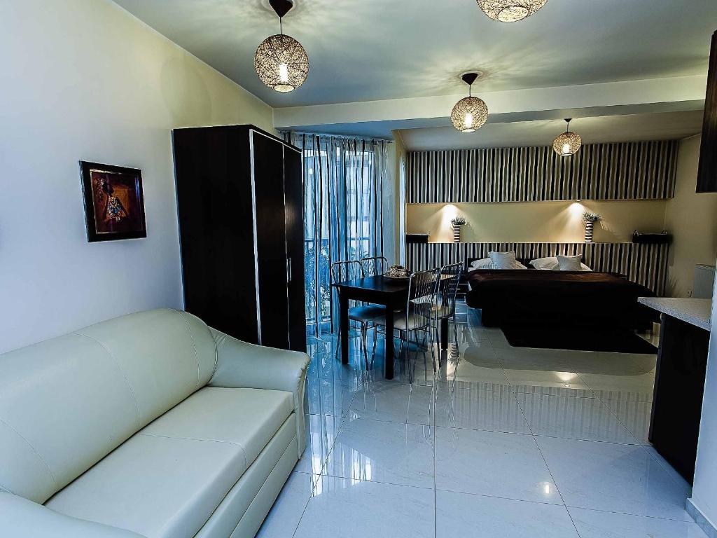Apart-Lux Aparthotel Bytom Exterior photo