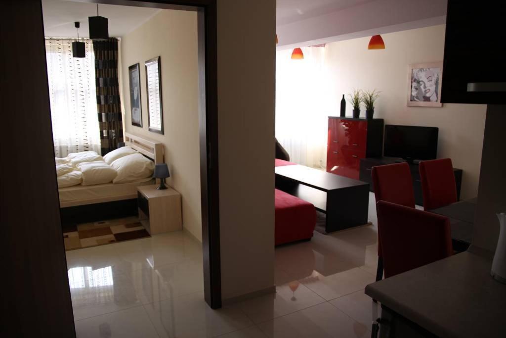 Apart-Lux Aparthotel Bytom Exterior photo
