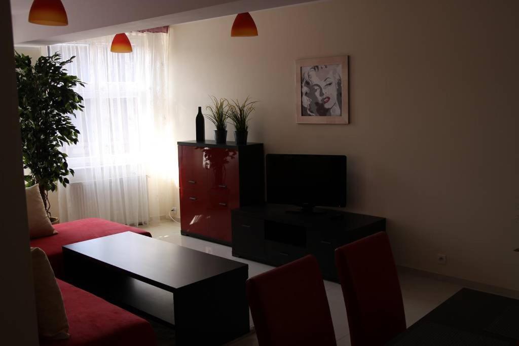 Apart-Lux Aparthotel Bytom Exterior photo